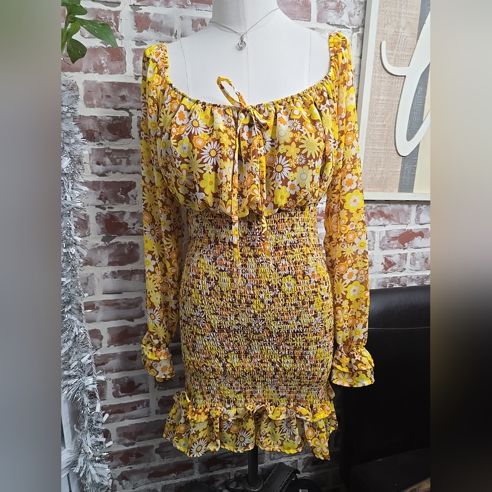 Vine & Valley womens dress sz medium
